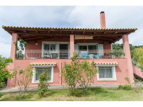 Country house with panoramic view and beach access