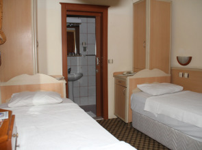 Hotel Karyatit Kaleiçi