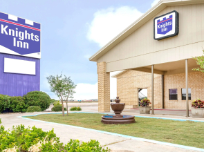 Knights Inn Slaton