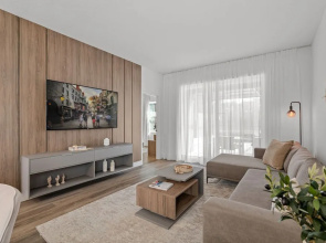 Stylish Home 15 Min to Magic
