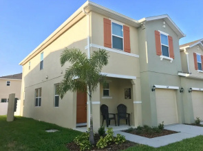 Family Friendly 4 Bedroom Close to Disney in Orlando Area 5127