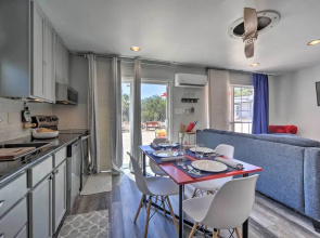 Family Friendly Hill Country Home: 13 Mi to Lake!