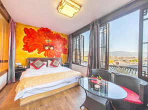 Lijiang Family And Hostel Inn