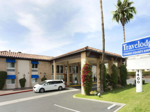 Travelodge by Wyndham Orange County Airport/ Costa Mesa