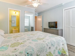 Private Beach & Pool Access: Murrells Inlet Condo!