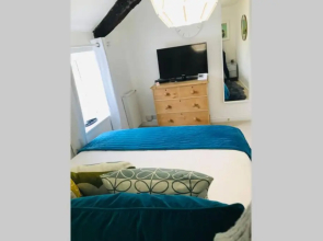 *New Entire cottage Luxury 5* “Cosy-Up Cottage”