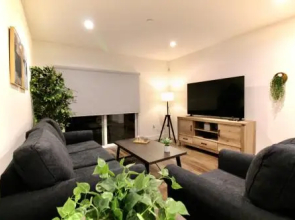 Los Angeles Deluxe Suites | Free Parking | 2BR&2BT