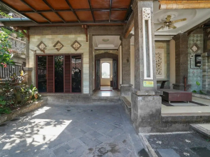 OYO 2321 Griya Shanti Homestay