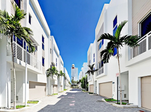 1339 Ocean Boulevard Condo Unit #14b 4 Bedrooms 3.5 Bathrooms Condo