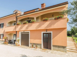 Amazing Home in Tar-vabriga With Wifi and 2 Bedrooms