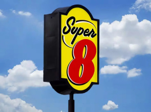 Super 8 By Wyndham Great Falls City Center