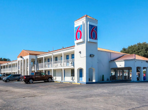 Motel 6 Round Rock, TX