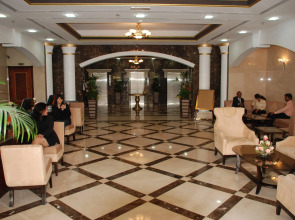 Отель Wescott Plaza Hotel Apartment