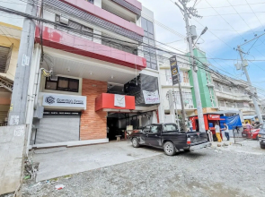 RedDoorz Plus near Ateneo de Davao