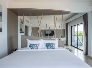 Centara Life Cha-Am Beach Resort Hua Hin