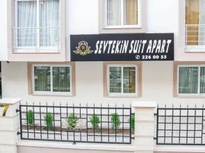Sevtekin Suit Apart