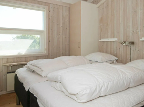 Cozy Holiday Home at Ebeltoft With Whirlpool and Sauna