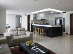 Le Soleil Central River View 3BR Apartment