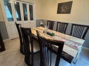 The RS Inn Cozy Homestay Premium Private Rooms Near Birmingham International Train Station, Airport, NEC For Company, Contractor and Leisure Stays - HS2, JLR Large Onsite Secure Parking