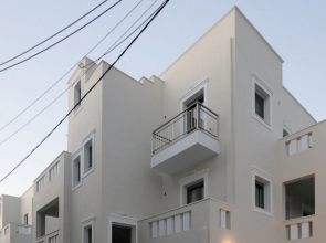 Sweet Home Naxos
