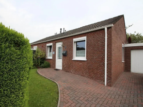 Bungalow in Berumbur Nahe Norddeich Strand