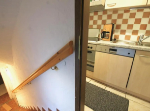 Small & Cozy 2 Bedroom City Apartment