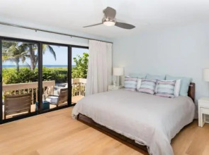 South Seas Beach House 18