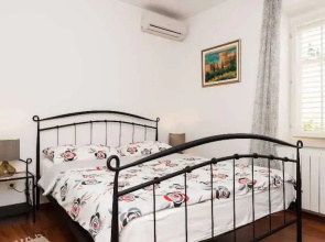 Apartments Baltazar with Sea View&Jacuzzi