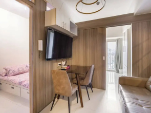 Althea Luxury Retreat Mall of Asia Sunset