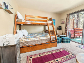Ponderosa Hill Cabin