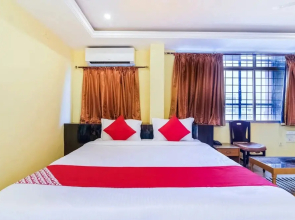 Gayatri Grand by OYO Rooms