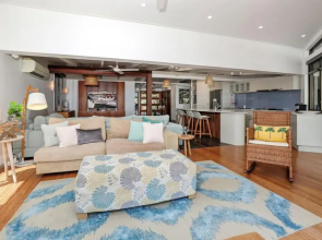 Absolute Beachfront House with Private Pool