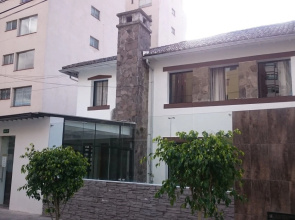 Hotel + Arte
