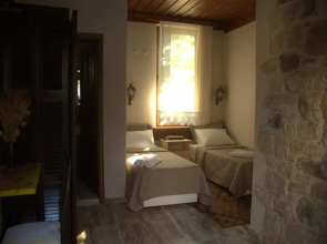 Taş Avlu Butik Otel