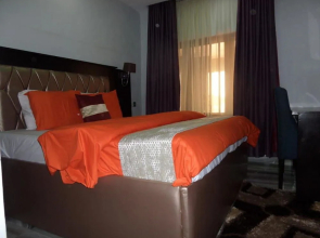 White Court View Hotel