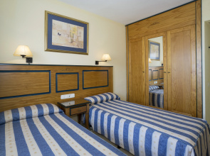 Aparthotel PYR Fuengirola