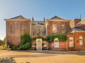 Pelham House