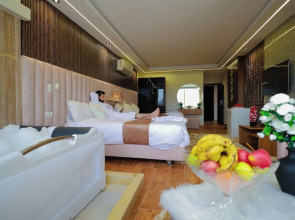 The Muse Pyramids INN