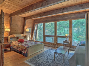 Lakefront Berkshires Retreat w/ Deck, Dock & Boat!