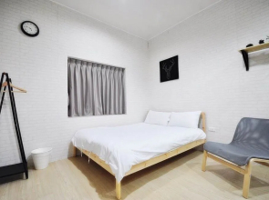 Travelers Little House 2