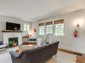 Dog-friendly 'columbia Cottage' in Hood River!