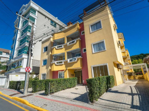 202B - Apartamento de 2 dormitórios para 05 pessoas, próximo ao mar na Praia de Bombas SC