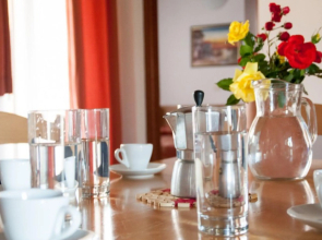 Carefully furnished bungalow with 2 bathrooms, 7km from Pula