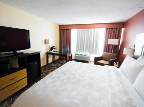 Holiday Inn Newark International Airport by IHG