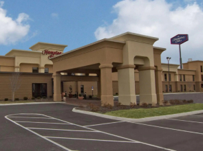 Hampton Inn Columbus-South