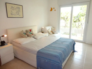 Renovated Apartment With sea View Terrace