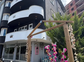 Has Home Nozbart