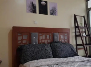 Comfy Private Ensuite Guest Room