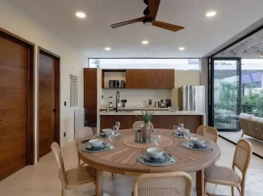 Luxury Penthouse w Private Pool Stunning Views