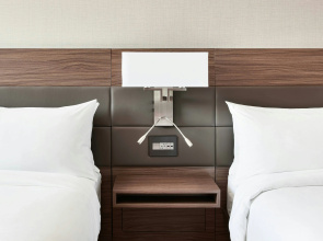 AC Hotel by Marriott Columbus Downtown